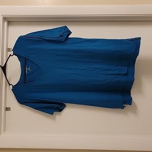 Blue v neck eddie Bauer short sleeved tshirt